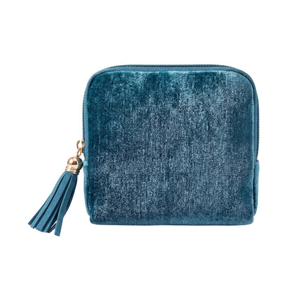 Perly tangle-free jewelry case in teal
